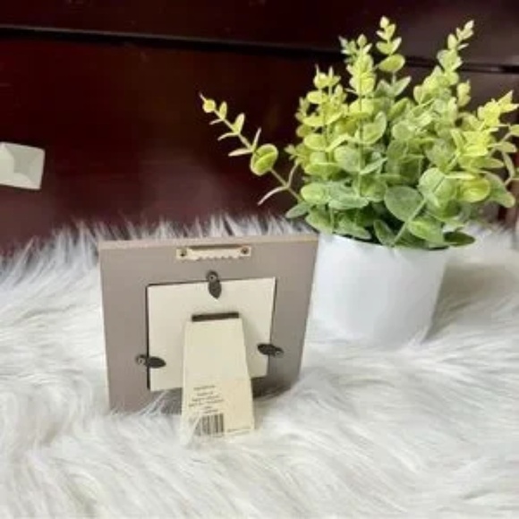 Goovy by Portico Grey Little Red Riding Hood Wooden Square Photo Frame Wallet Sz - Picture 5 of 6